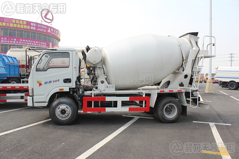躍進隧道攪拌車