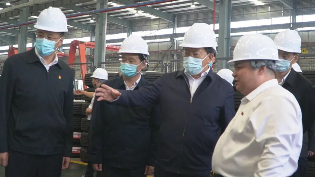 湖北省委副書記、省長王忠林帶領省市領導視察程力（曾都）汽車工業園新廠基地建設情況