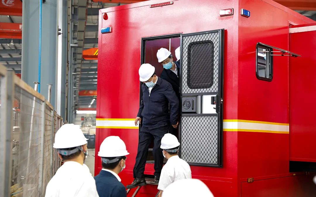 湖北省委副書記、省長王忠林帶領省市領導視察程力（曾都）汽車工業園新廠基地建設情況